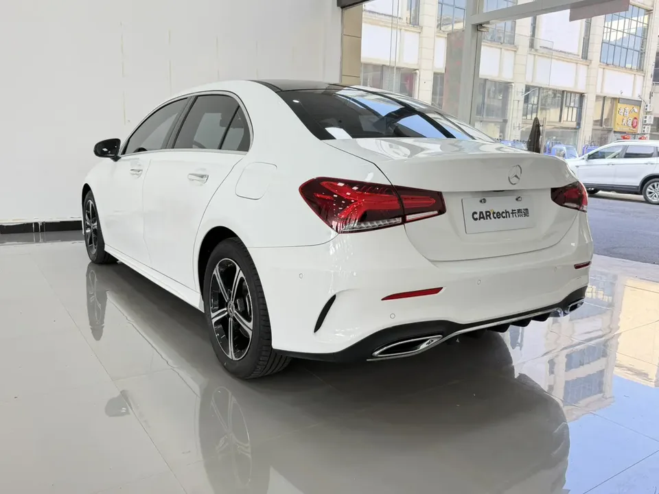 Mercedes-Benz Mercedes Benz A Class Mercedes-Benz A-Class 2022 A 200 L Sports Sedan Fashion Edition 2022 — миниатюра 4