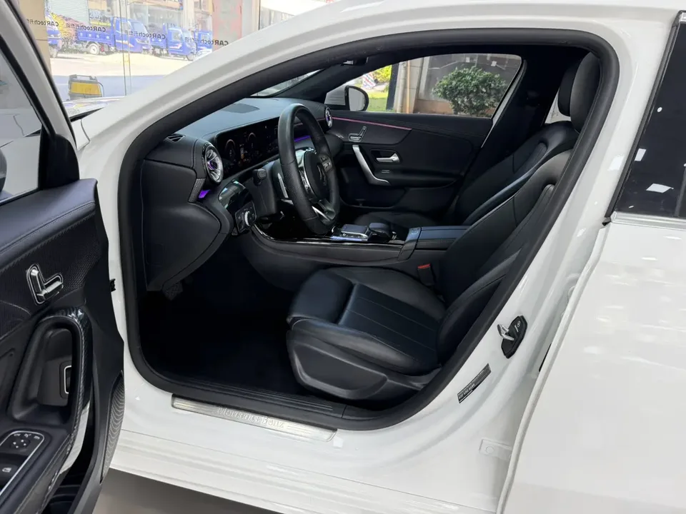 Mercedes-Benz Mercedes Benz A Class Mercedes-Benz A-Class 2022 A 200 L Sports Sedan Fashion Edition 2022 — миниатюра 5
