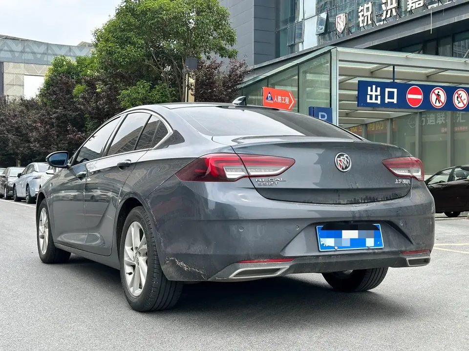 Buick Majesty Regal 2021 552T luxury model 2022 — миниатюра 4