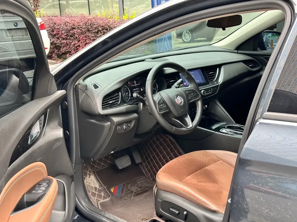 Buick Majesty Regal 2021 552T luxury model 2022 — миниатюра 5