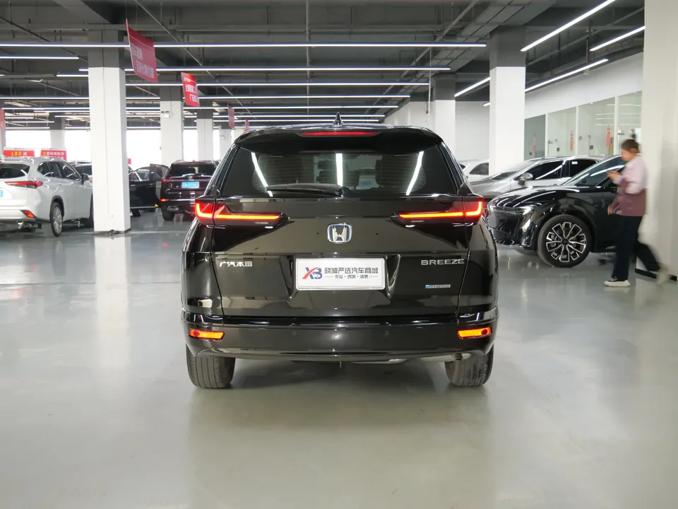 Honda Breeze RuiHybrid 2.0L 2WD Deluxe Edition 2023 — миниатюра 2