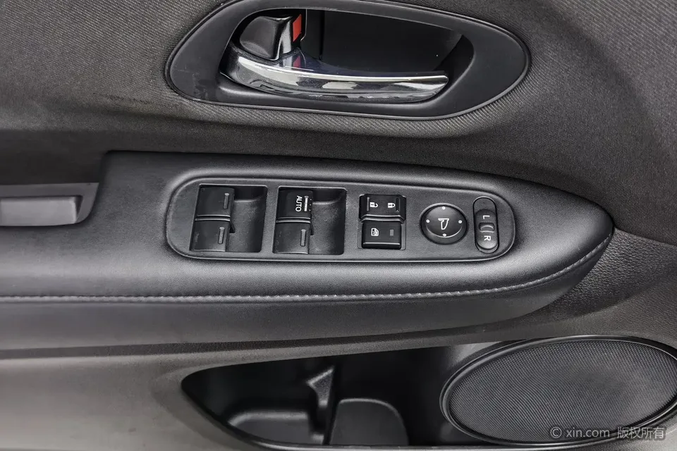 Honda VEZEL 1.5L CVT Elite Edition 2022 — миниатюра 5