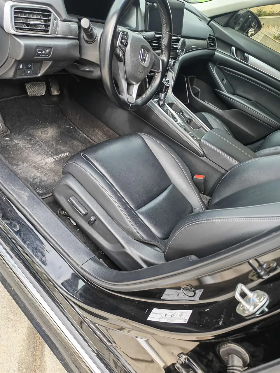 Honda Accord 2022 Accord 260TURBO Fantasy Night Premium Edition 2022 — миниатюра 3