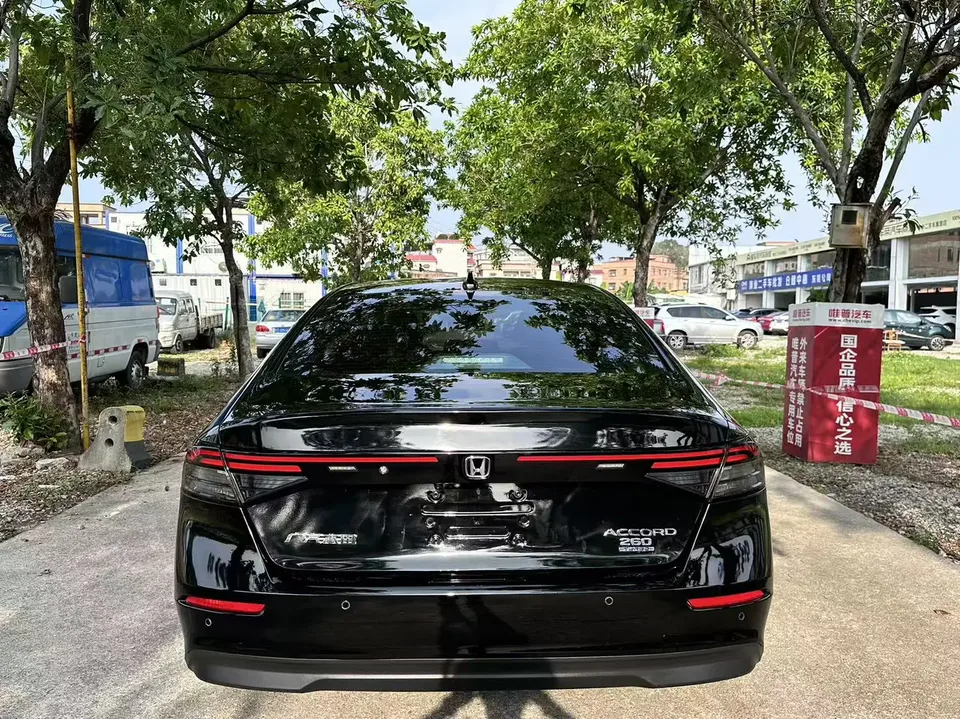 Honda Accord Rui T 260TURBO Deluxe Edition 2024 — миниатюра 2