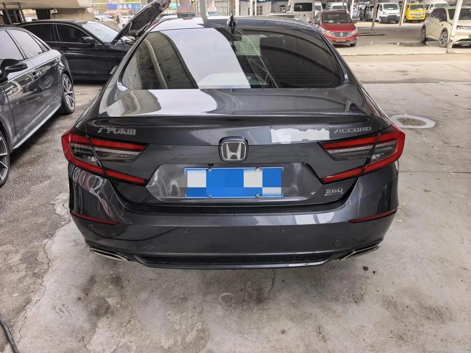 Honda Accord Accord 2022 260TURBO Deluxe Edition 2023 — миниатюра 2