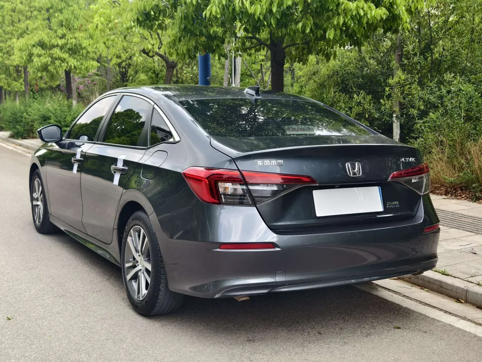 Honda CIVIC 2022 Civic 240TURBO CVT Dynamic Edition 2022 — миниатюра 5