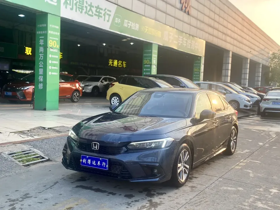 Honda CIVIC 2024
