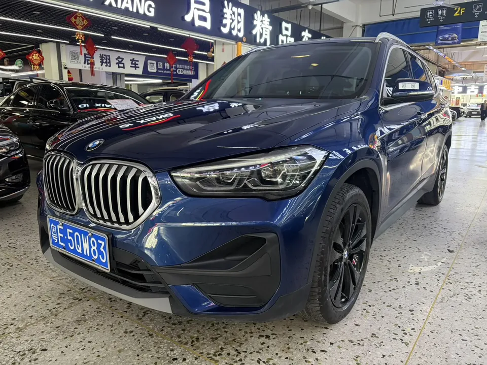BMW X1 BMW X1 2022 sDrive20Li Fashion Edition 2022 — фото 1, купить с доставкой в Москву