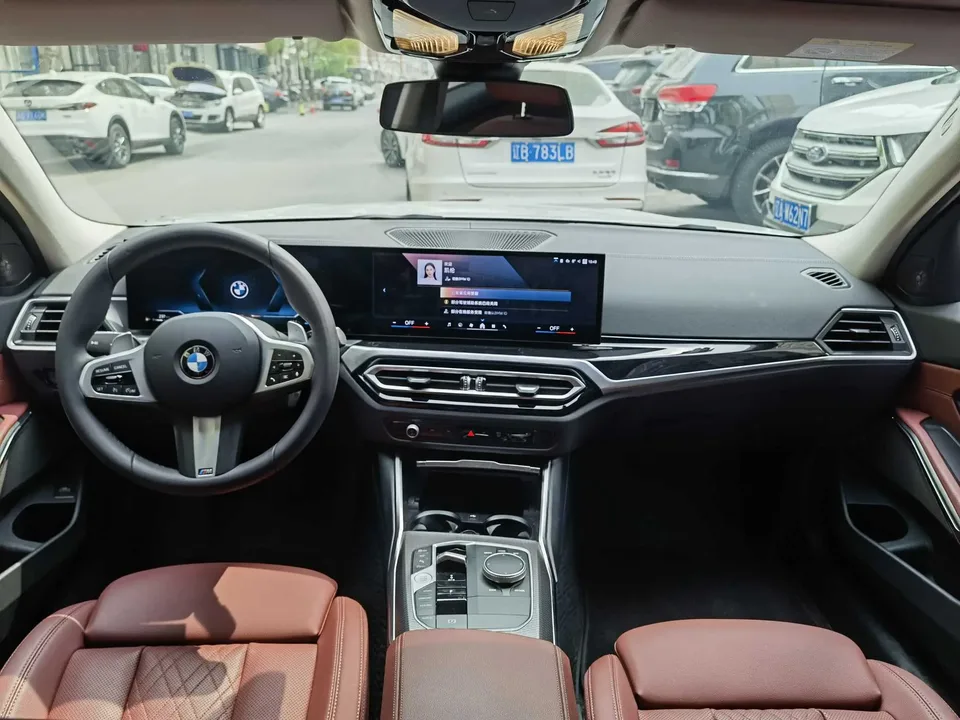 BMW 3 Series 2.0T Automatic RWD 5 Seaters 2024 — миниатюра 4