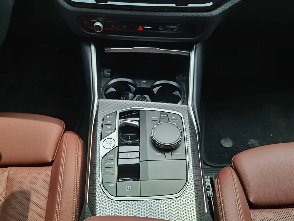 BMW 3 Series 2.0T Automatic RWD 5 Seaters 2024 — миниатюра 5