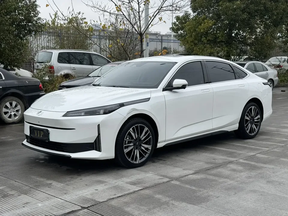 Changan Qiyuan A05 2024