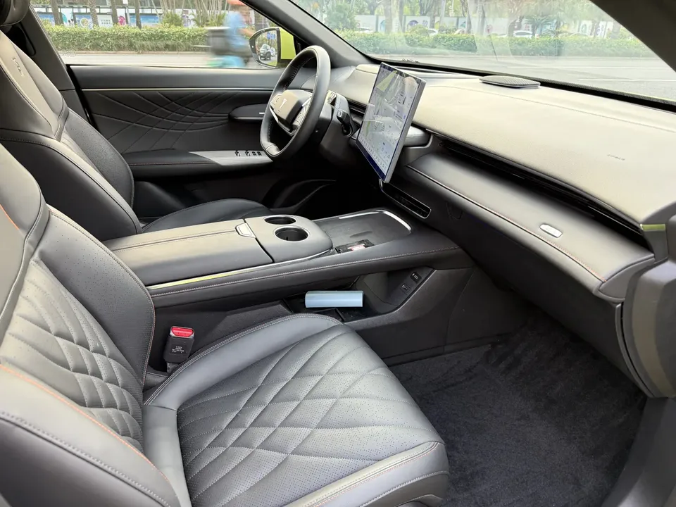 Deepal dark blue S07 200Max Extended Range Edition 2023 — миниатюра 4
