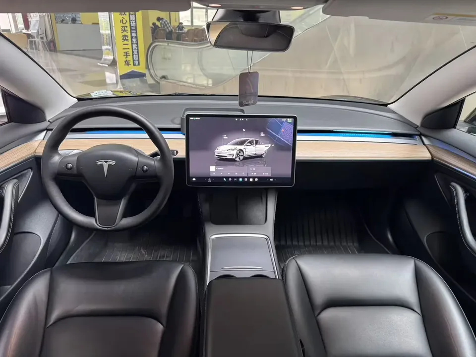 Tesla Model 3 Model 3 2022 Model 3 2022 rear-wheel drive version 2023 — thumbnail 3