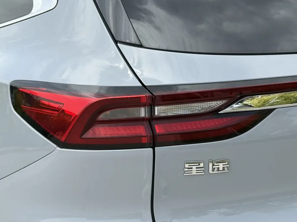 Exeed TXL Xingtu Lingyun 2023 Lingyun 400T 2WD Xingrui PRO Edition 2023 — миниатюра 3