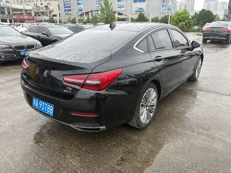 Hongqi H5 classic Hongqi H5 Classic 2022 1.5T DCT Flag Rhyme Edition 2023 — миниатюра 2