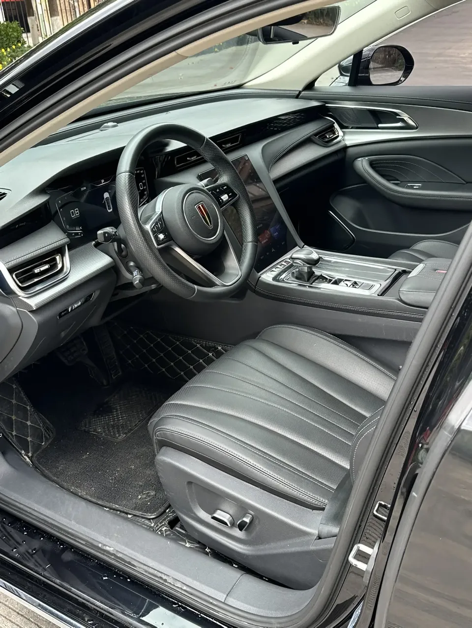 Hongqi H5 Hongqi H5 2023 1.5T DCT Zhilian Qiyun Edition 2023 — миниатюра 3