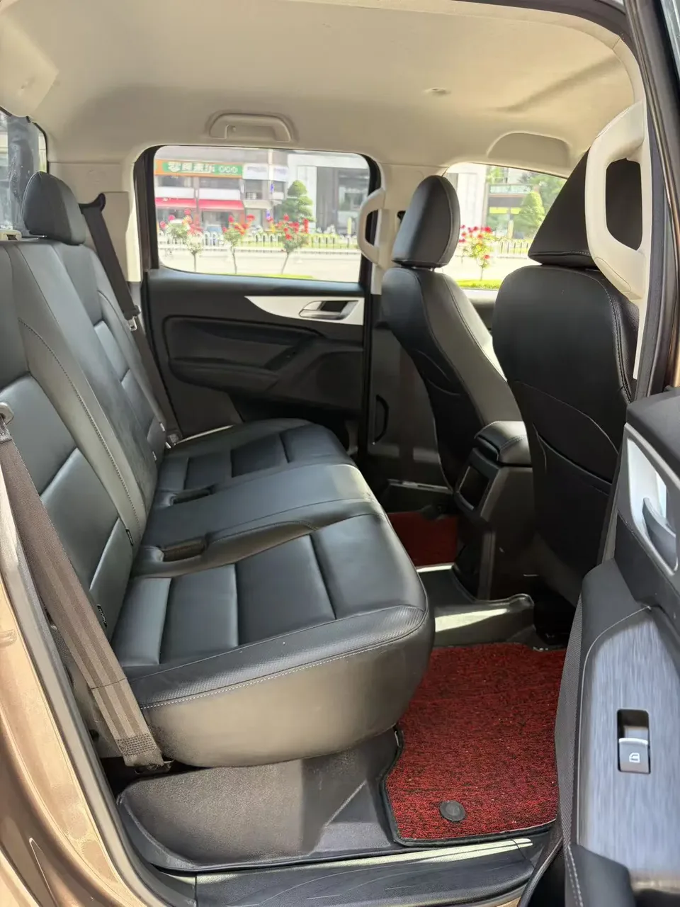Great Wall gun Passenger Car Global Edition 2.0T Diesel Automatic 2WD Comfort Standard Box GW4D20M 2022 — миниатюра 2