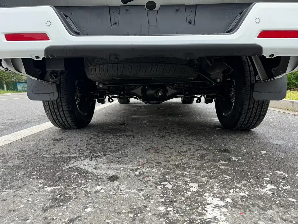 Great Wall gun Pao Passenger Version 2.4T Diesel Automatic Four-wheel Drive Small Double Comfort Type GW4D24 2025 — миниатюра 5