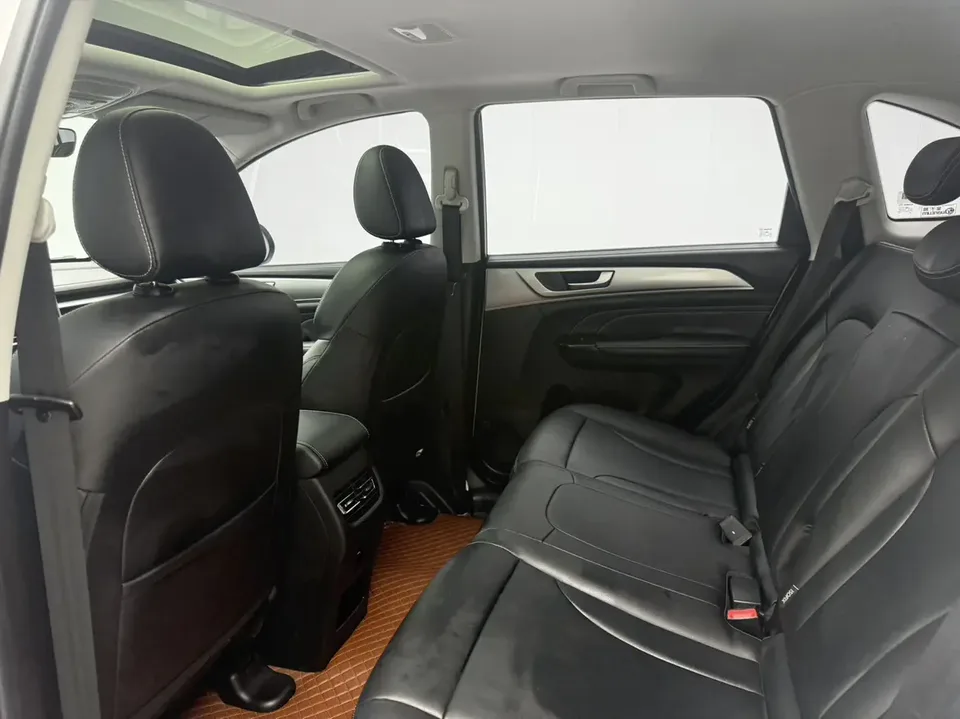 Haval M6 PLUS 1.5T DCT Luxury Smart Connected Edition 2023 — миниатюра 5
