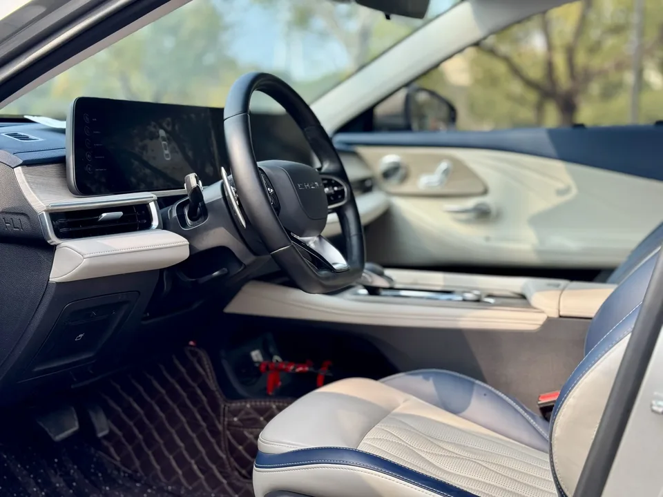Chery Arrizo 8 1.6TGDI DCT Elegant 2023 — миниатюра 3