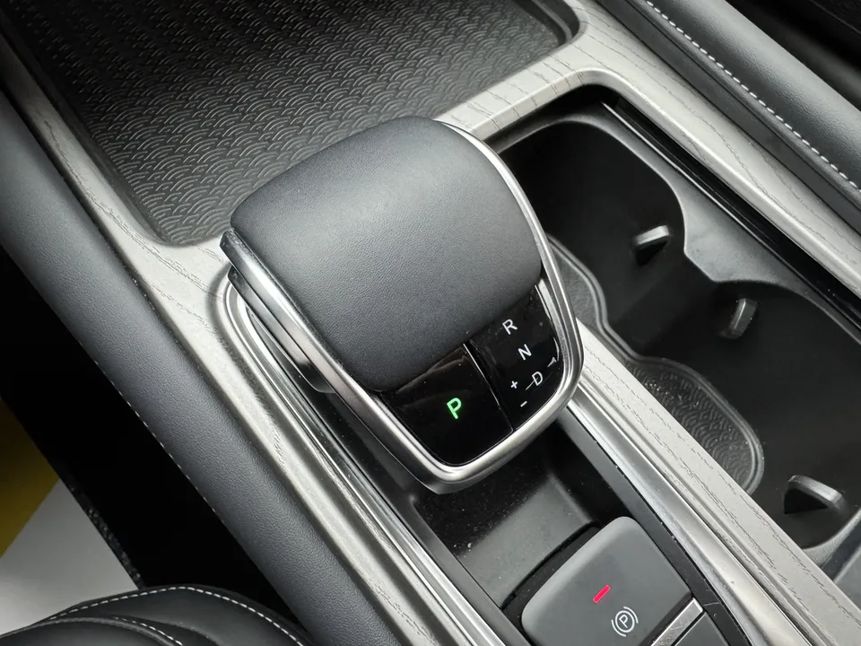 Chery Arrizo 8 1.6TGDI DCT Excellence Edition 2025 — миниатюра 3