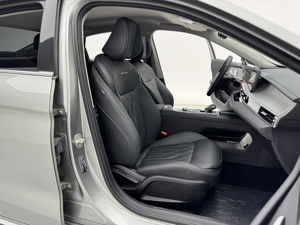 Chery Arrizo 8 1.6TGDI DCT Excellence Edition 2025 — миниатюра 4