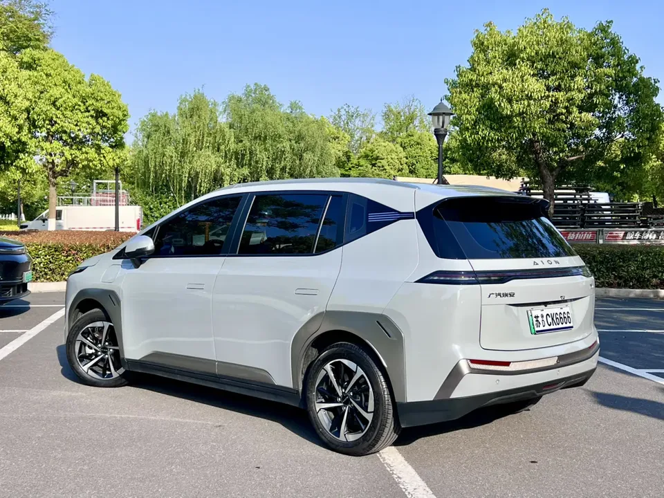 AION Y PLUS 70 Smart Edition 2023 — миниатюра 2