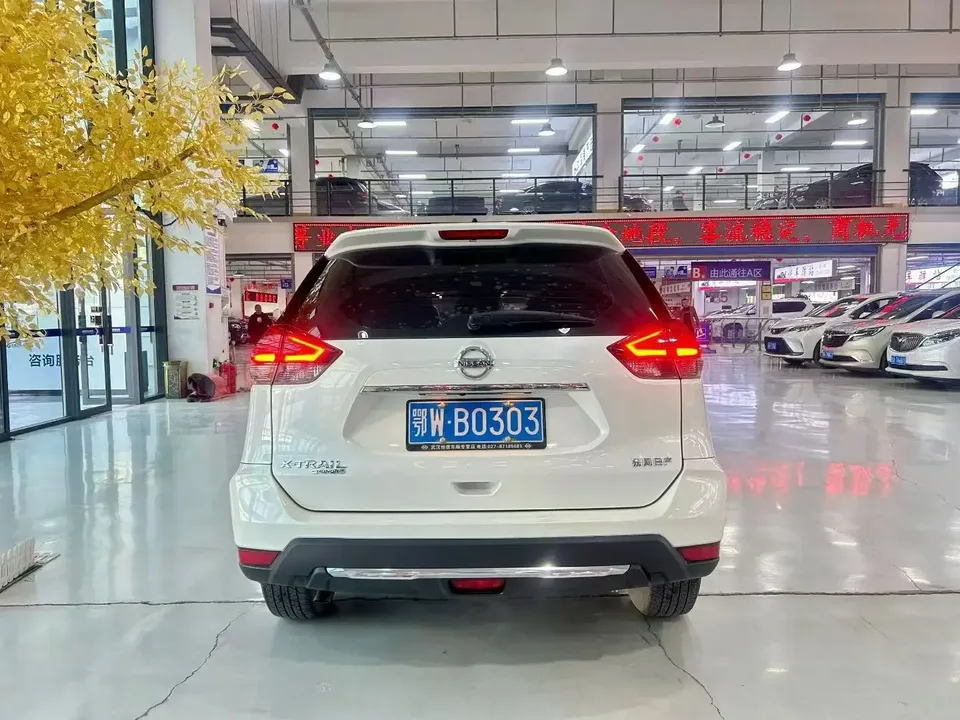Nissan X-Trail X-Trail 2021 2.0L XL Premium CVT 2WD Exclusive Commemorative Edition 2022 — миниатюра 5