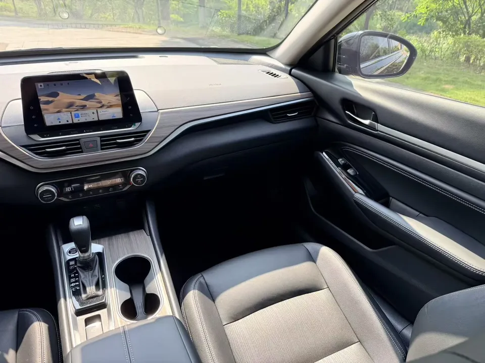 Nissan Altima Teana 2021 2.0L XL Comfort Edition 2022 — миниатюра 4
