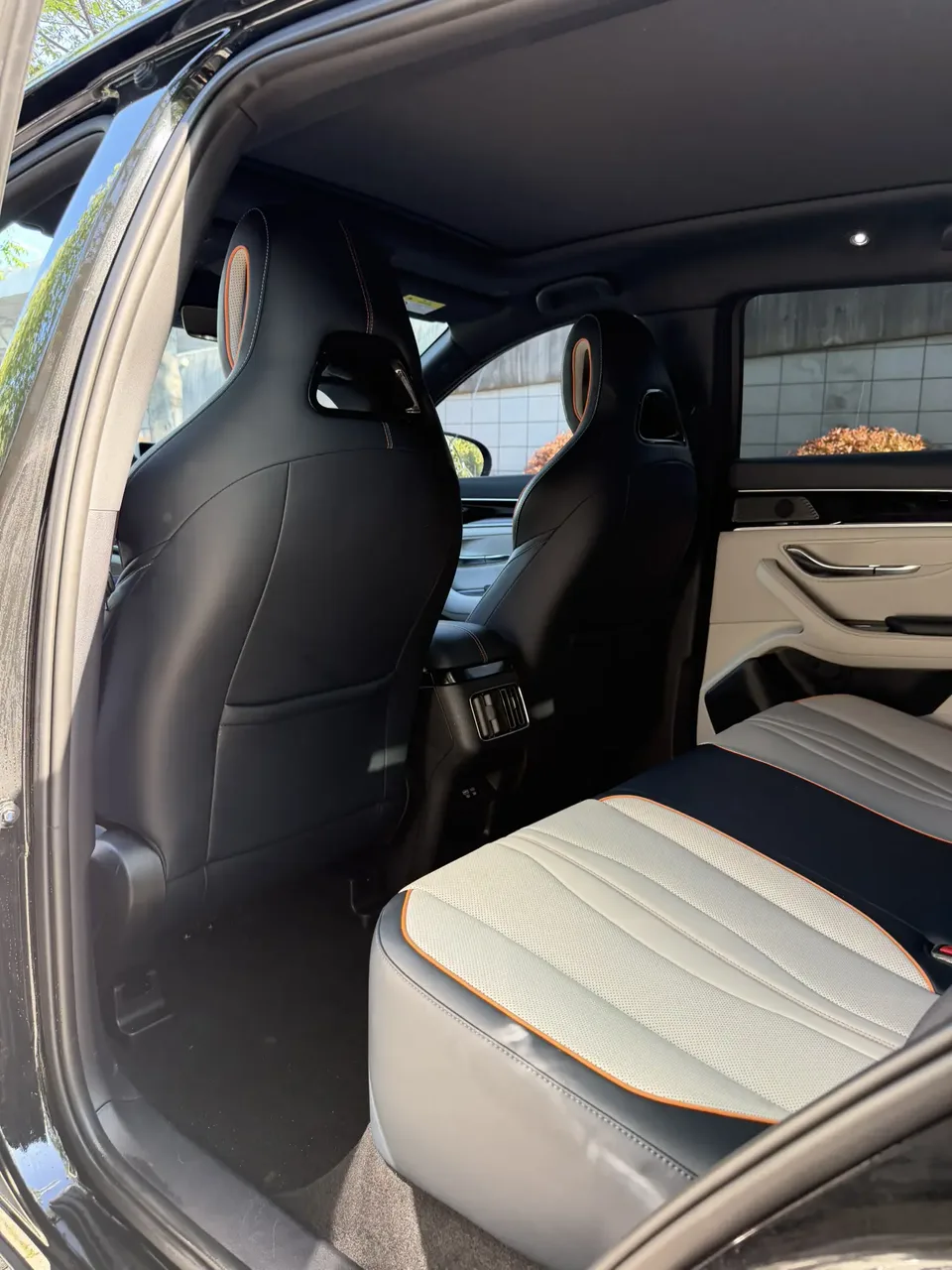 BYD Song PLUS DM DM-i Champion Edition 110KM Flagship PLUS 2024 — миниатюра 3