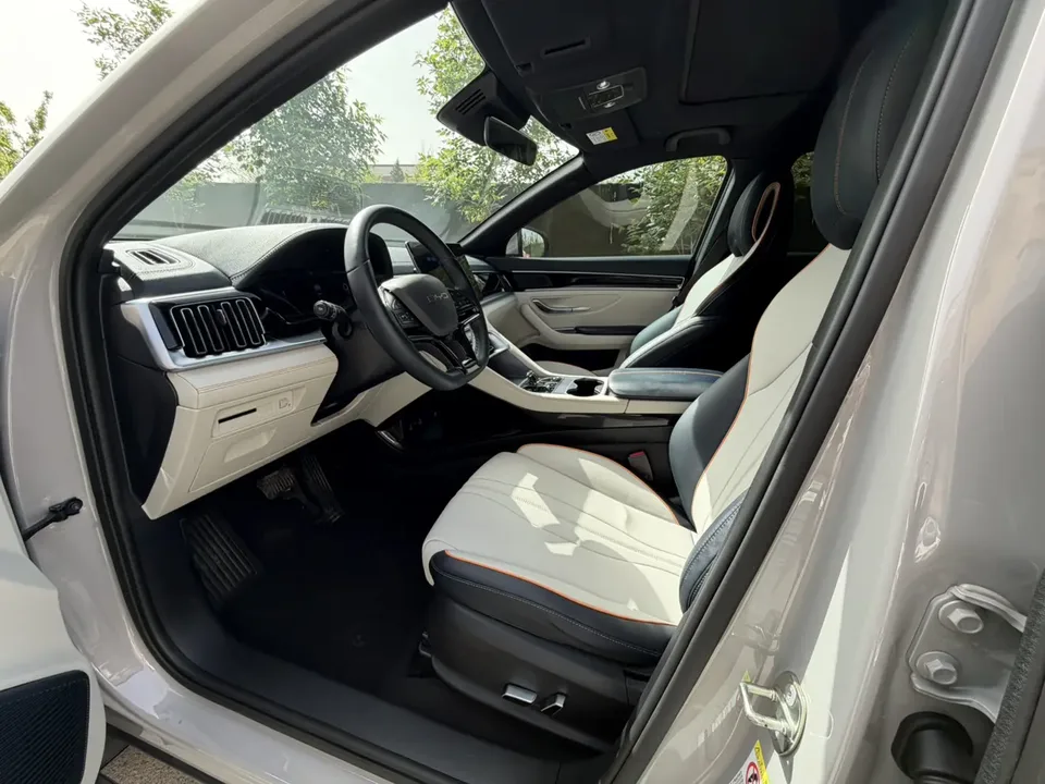 BYD Song PLUS DM DM-i Champion Edition 110KM Flagship Model 2023 — миниатюра 3