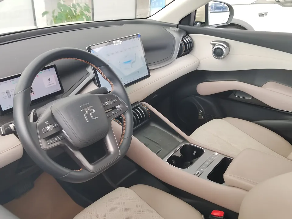 BYD Yuan Plus Smart Driving Edition 510KM Beyond Edition 2025 — миниатюра 3