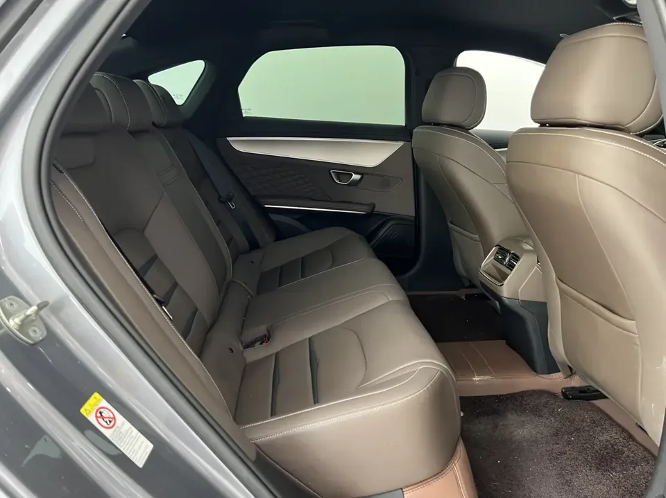 BYD Han DM DM-i Champion Edition 121KM Elite 2023 — миниатюра 5