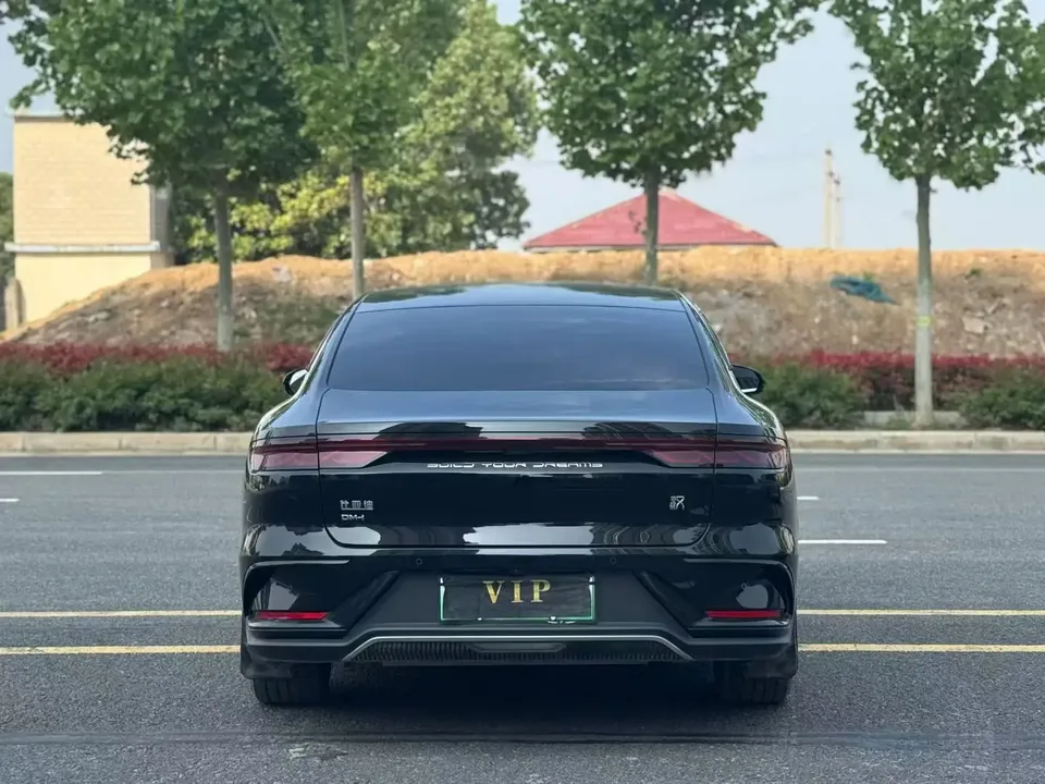 BYD Han DM DM-i Honor Edition 121KM Premium Edition 2024 — миниатюра 2