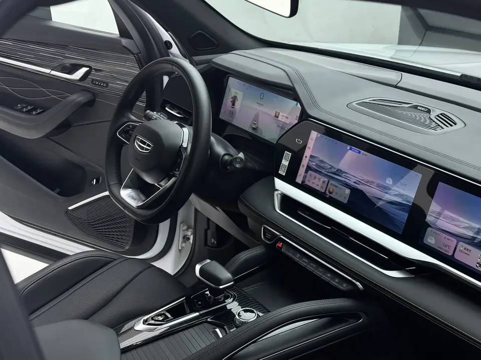 Geely Monjaro 2.0TD DCT EVO 2WD Changfeng Edition 2024 — миниатюра 3
