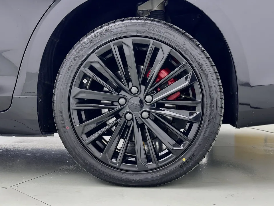 Geely Xing Rui Xingrui 2024 Hybrid 1.5TD Galaxy Edition 2025 — миниатюра 5