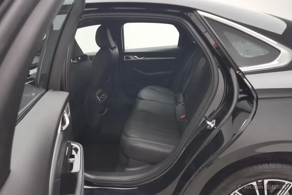 Geely Xing Rui Xingrui 2026 1.5T Dongfang Yao Fuyao Edition 2026 — миниатюра 4