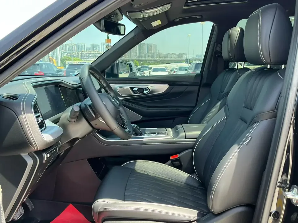 GAC Trumpchi GS8 Trumpchi GS8 2022 Pilot Series 2.0TGDI 4WD Luxury Smart Edition 7 Seaters 2022 — миниатюра 5
