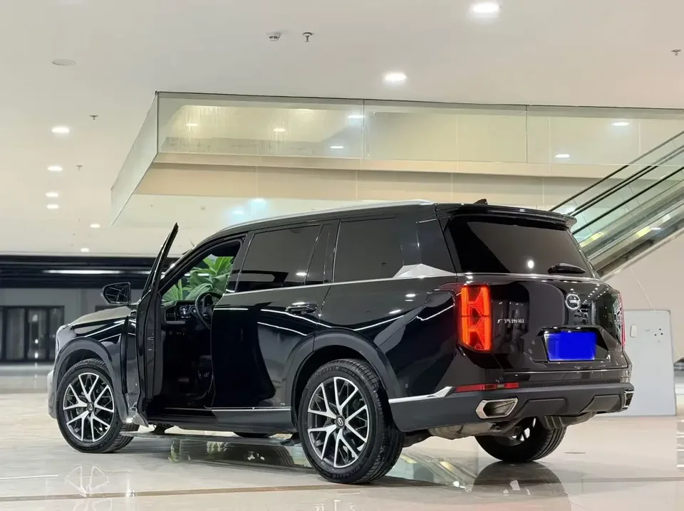 GAC Trumpchi GS8 Trumpchi GS8 2022 Trumpchi GS8 2022 Pilot Series 2.0TGDI 2WD Premium Edition 7 Seaters 2022 — thumbnail 4