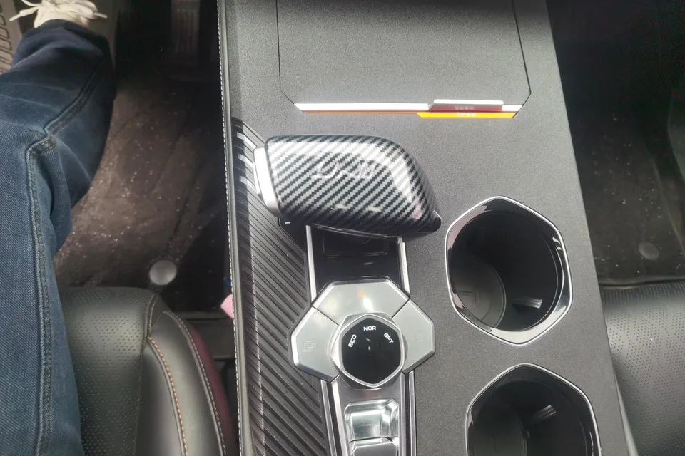 Changan UNI-K 2.0T Premium Edition 2022 — миниатюра 3