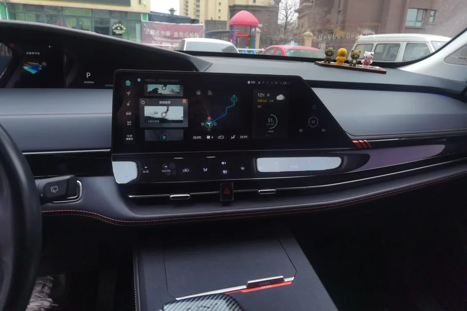 Changan UNI-K 2.0T Premium Edition 2022 — миниатюра 5