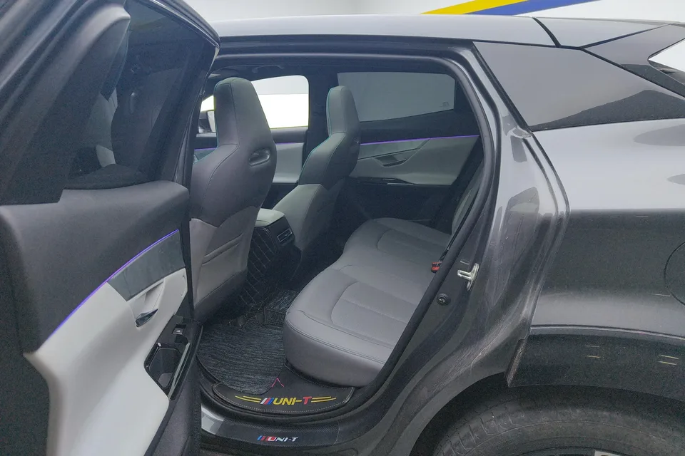 Changan UNI-T Second Generation 1.5T Premium Edition 2023 — миниатюра 3