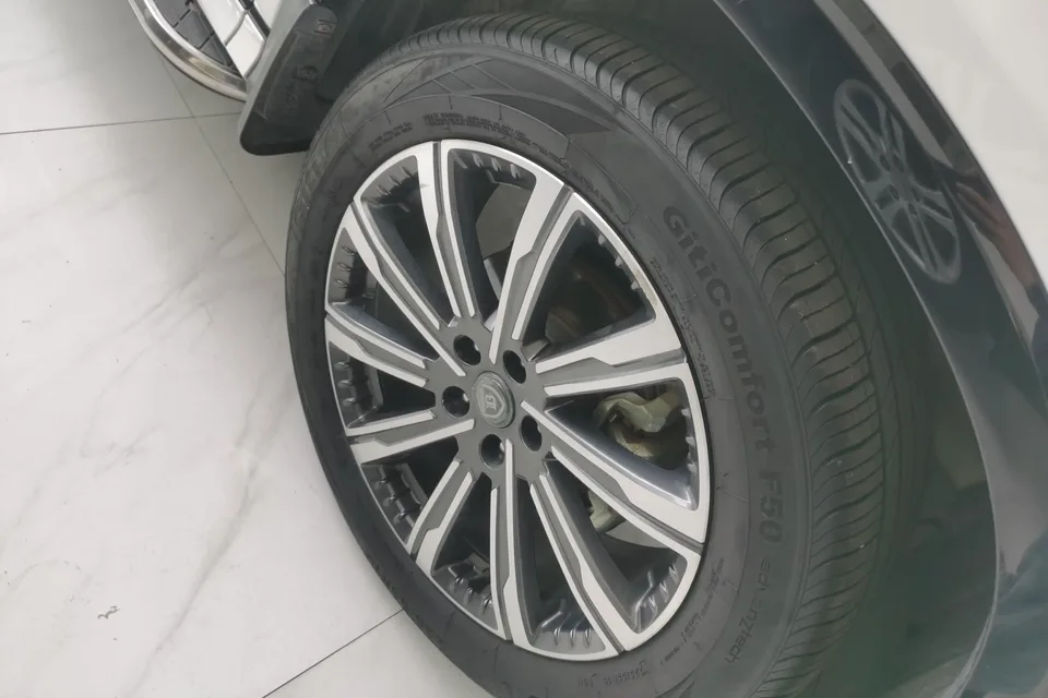 Changan CS75PLUS third generation 1.5T automatic premium model 2023 — миниатюра 2