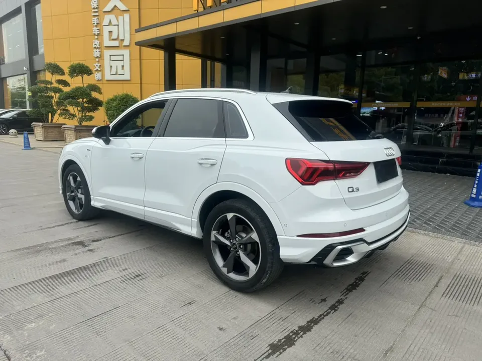 Audi Q3 Audi Q3 2024 35 TFSI Fashion Dynamic Edition 2024 — миниатюра 4