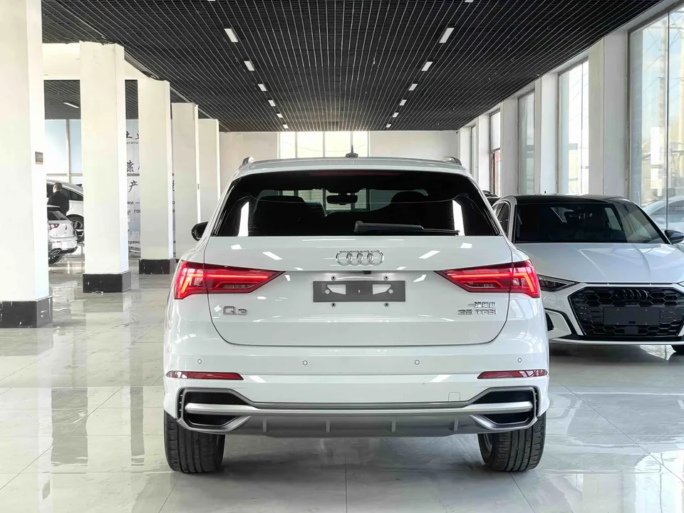 Audi Q3 Audi Q3 2023 35 TFSI Stylish Dynamic 2023 — thumbnail 2