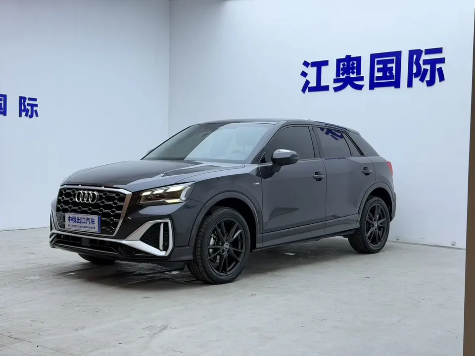 Audi Q2L Audi Q2L 2022 35 TFSI aggressive and dynamic model 2022 — фото 1, купить с доставкой в Москву