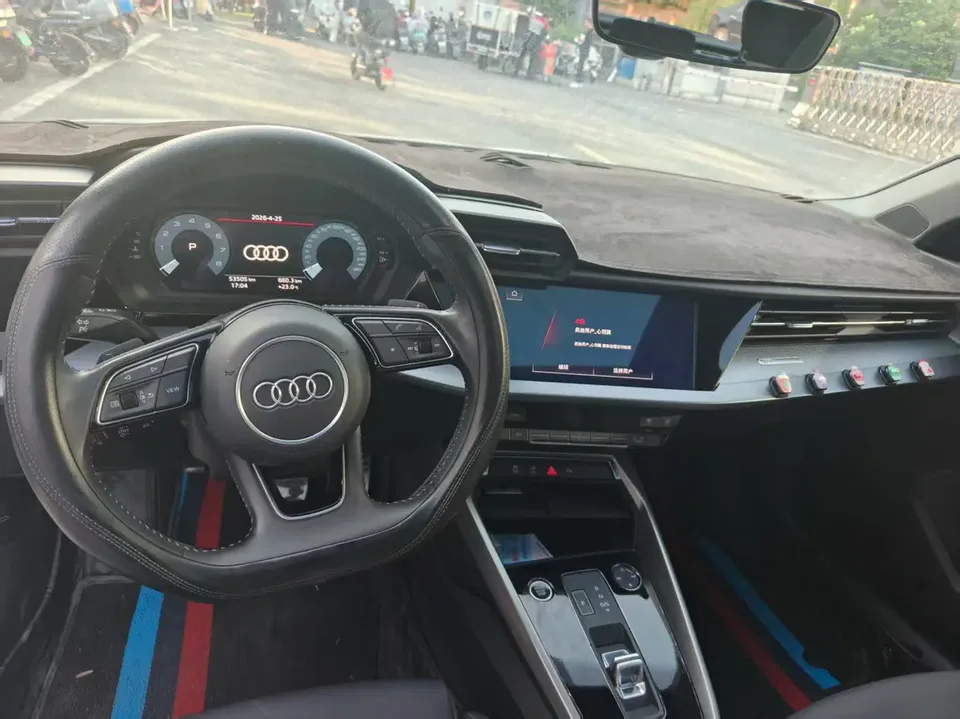 Audi A3 Sportback 35 TFSI stylish and sporty 2022 — миниатюра 4