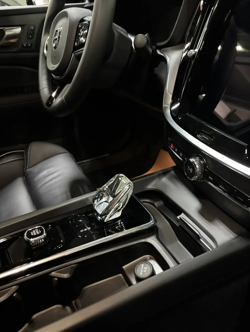 Volvo S60 Volvo S60 2023 B4 Zhiyuan Sports Edition 2022 — миниатюра 5