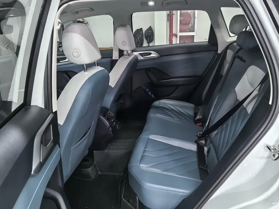 Volkswagen Tharu 300TSI 2WD Full Moon Edition 2024 — миниатюра 3