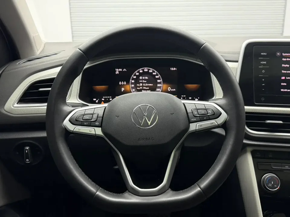 Volkswagen T-Roc 280TSI DSG Time Edition 2023 — миниатюра 4